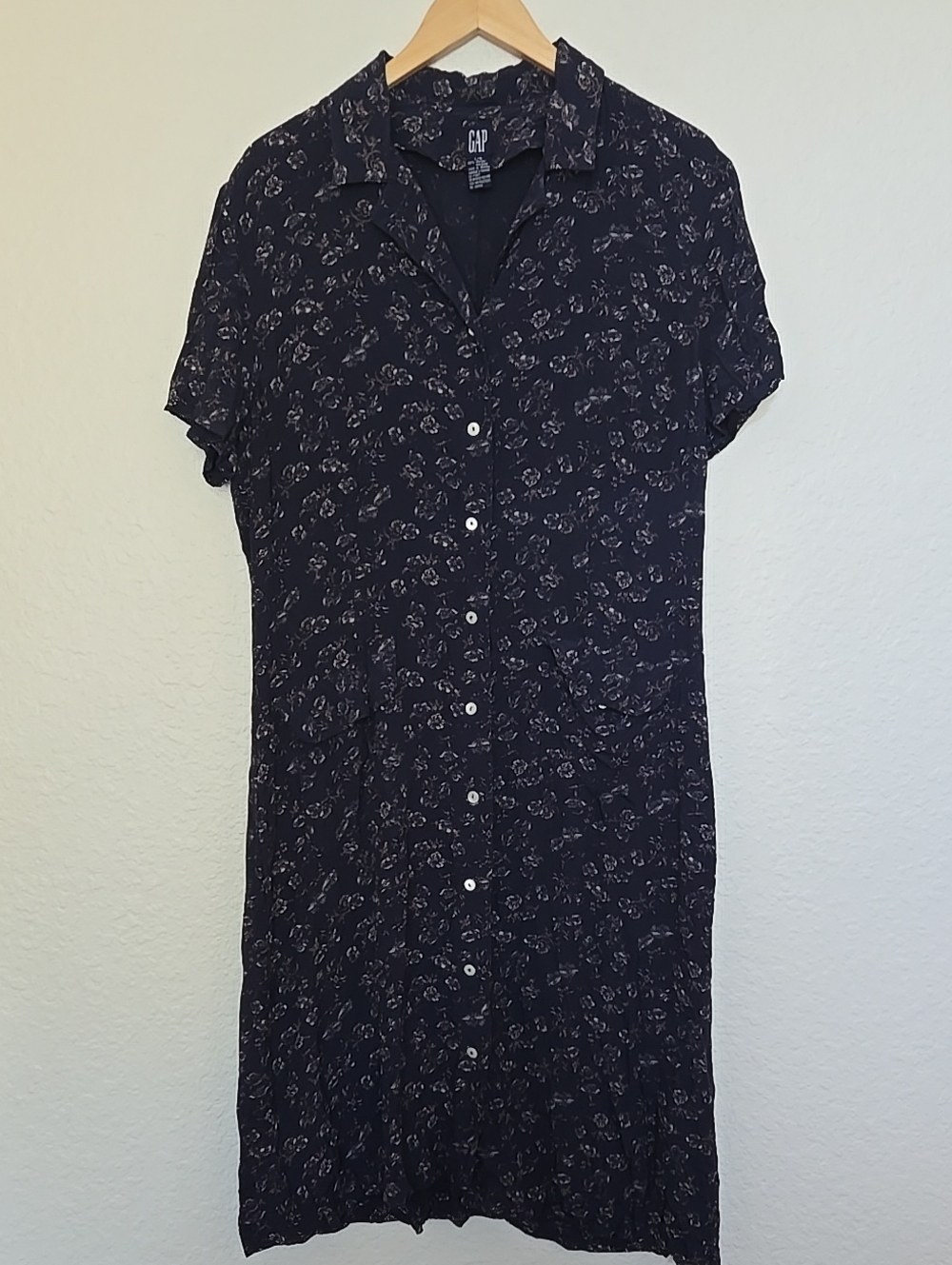 GAP Navy Floral Short-Sleeve Button-Down Midi Bohemian Romantic Fall Dress